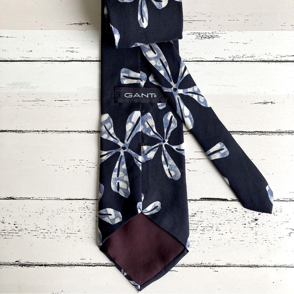 Gant men’s blue tie - Picture 2 of 3